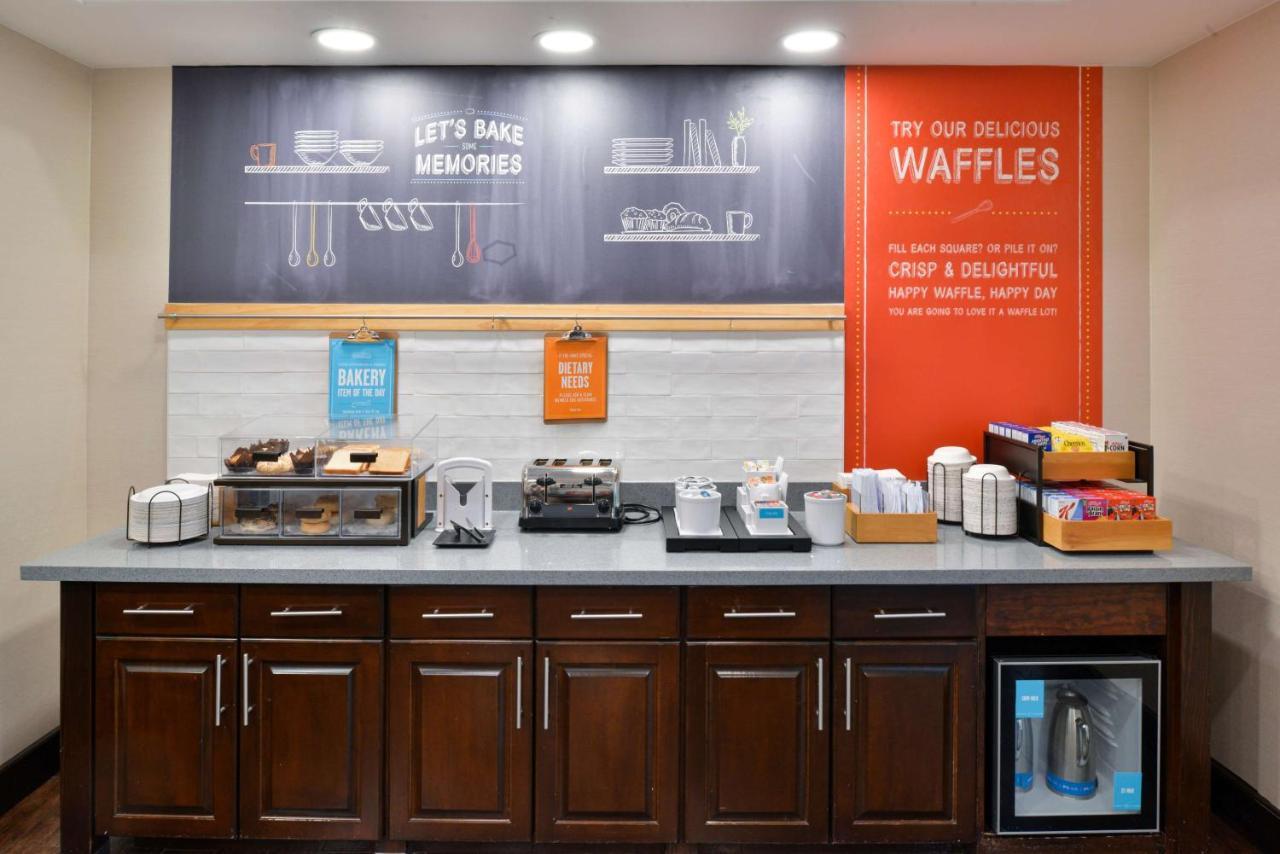 Hampton Inn And Suites Hutto Esterno foto