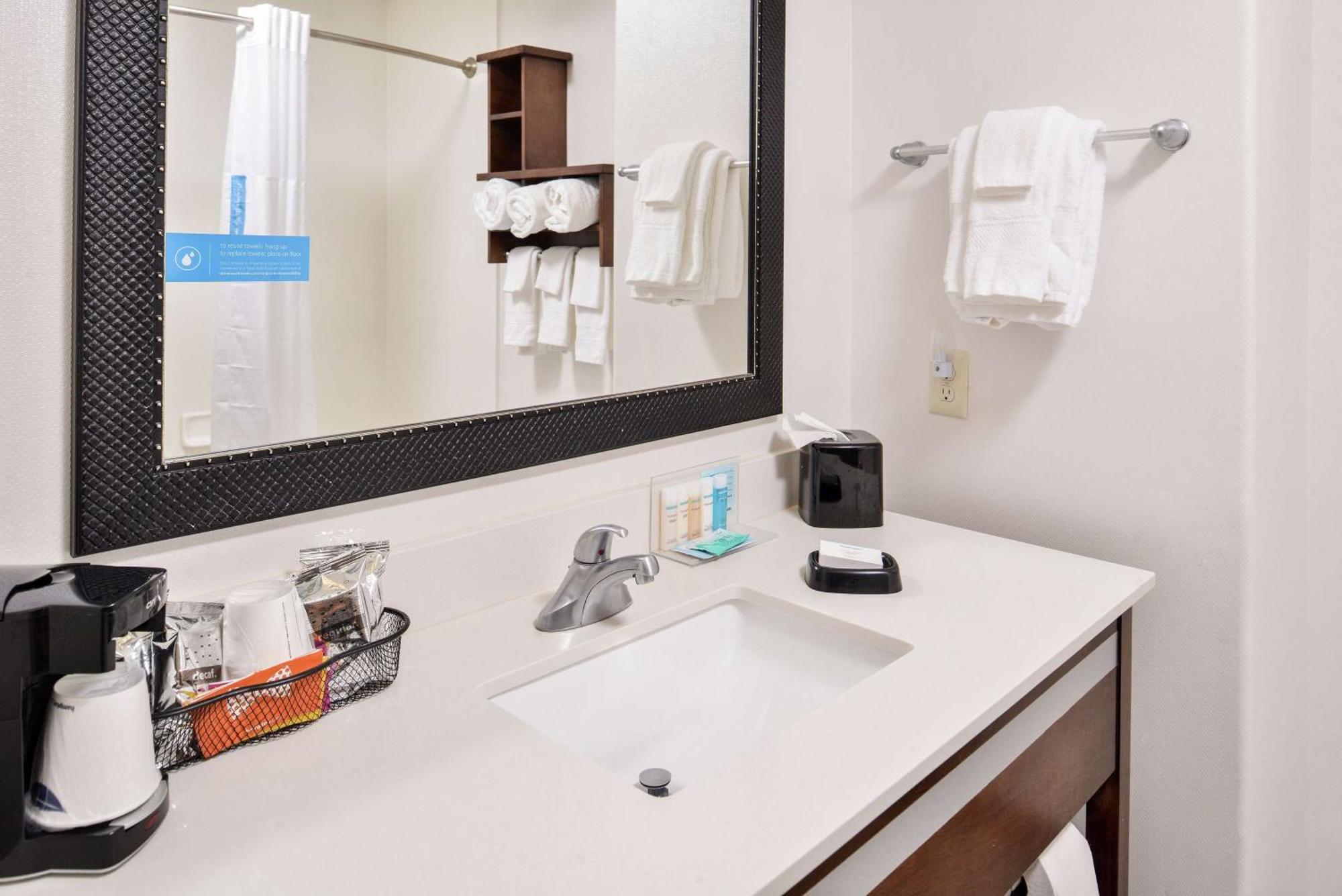Hampton Inn And Suites Hutto Esterno foto